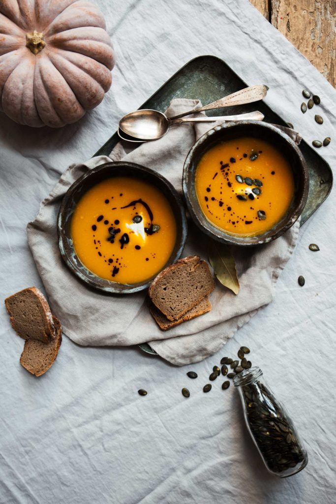 Kürbis-Süßkartoffel-Karotten-Suppe für kalte Herbsttage