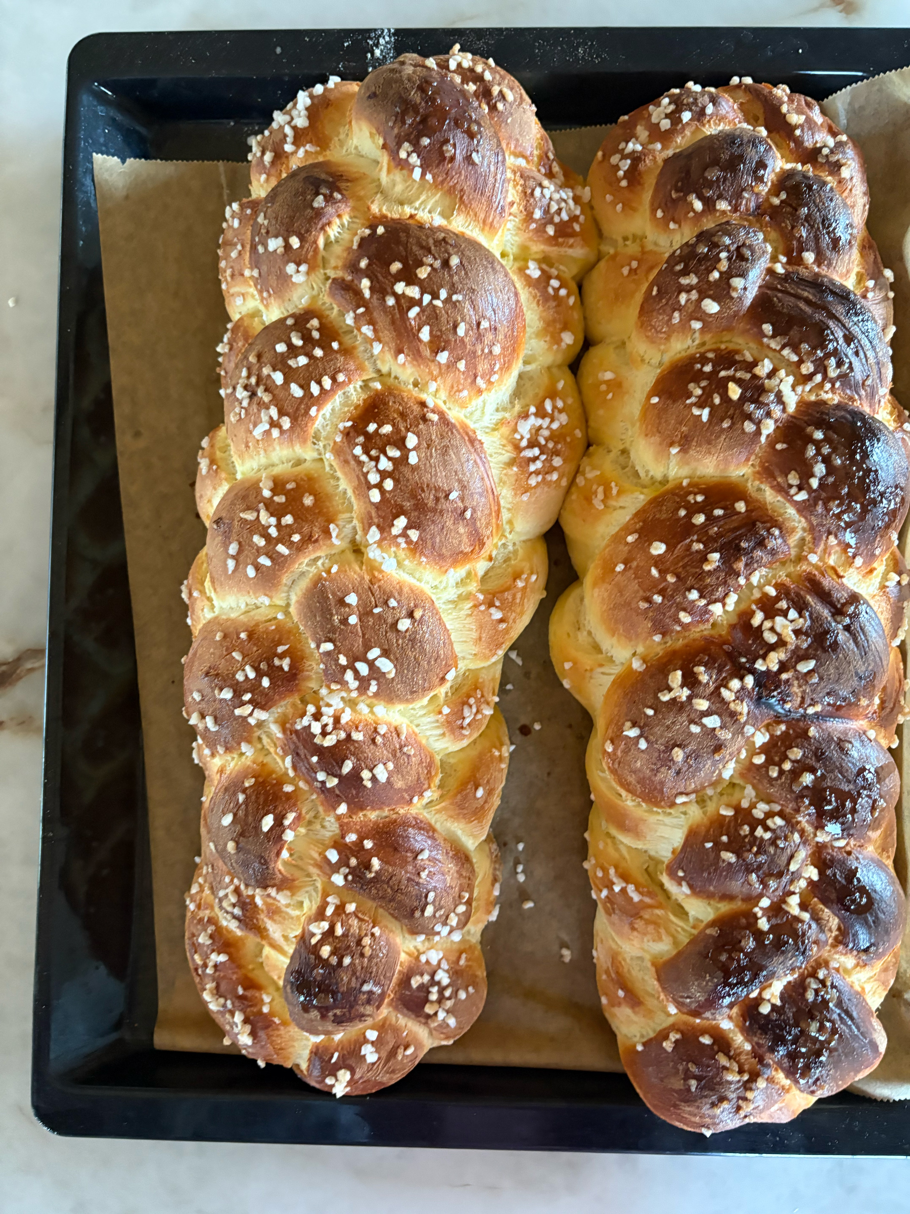 You are currently viewing der flauschigste Germteigzopf aller Zeiten